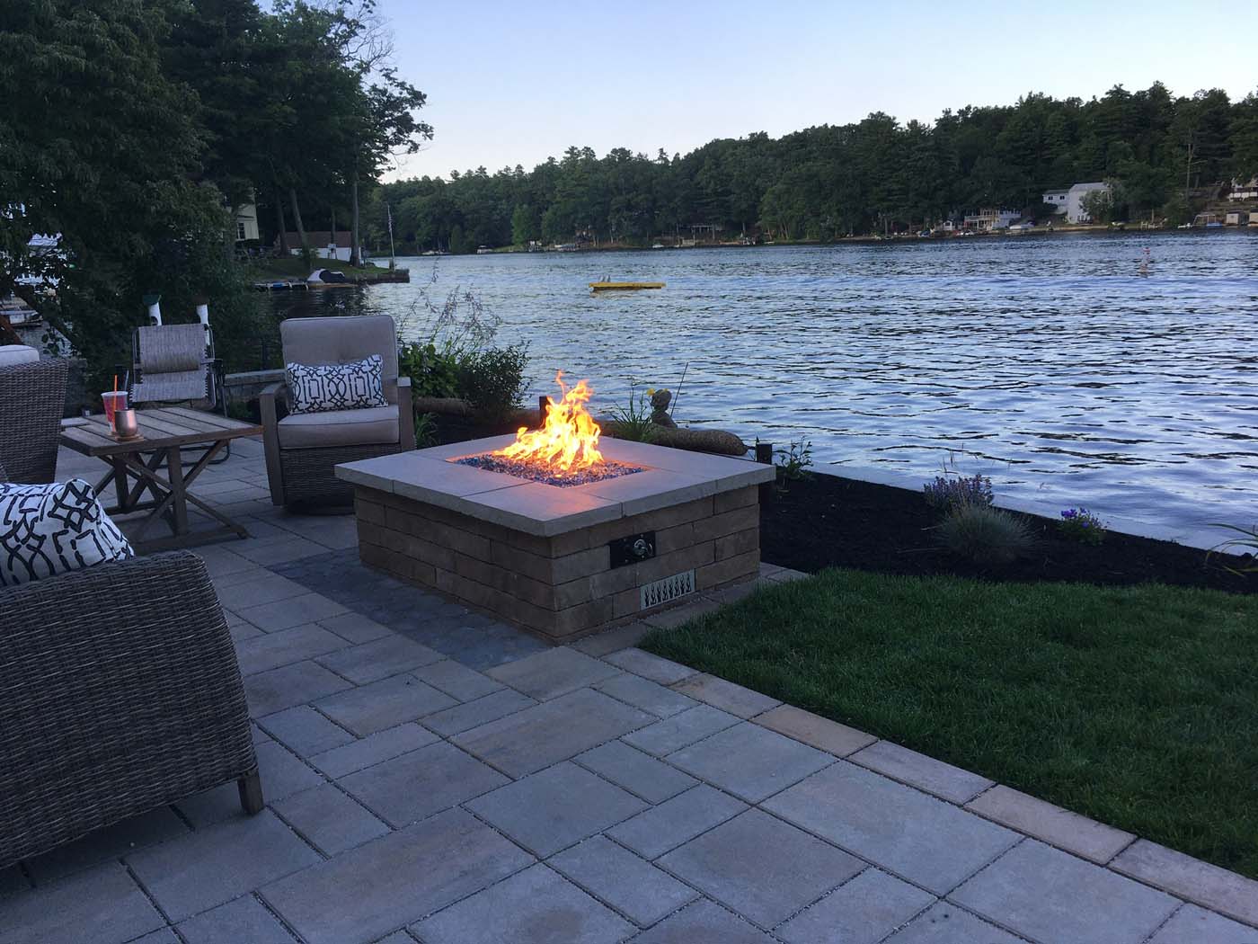 Sturbridge Lakeside Patio